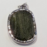 大きい画像で石を見る