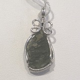 大きい画像で石を見る